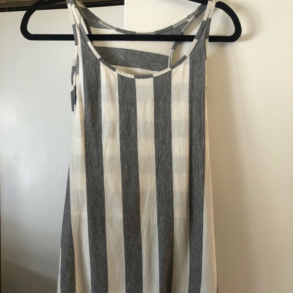 Lululemon drapey tank gray white